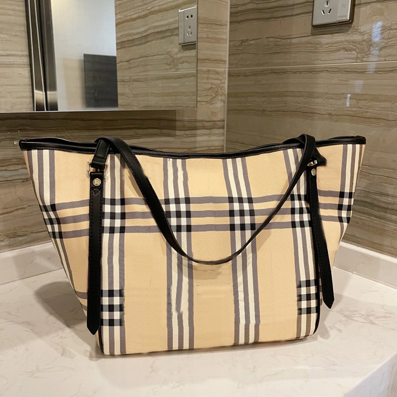 Classic Shopping Bags Single Shoulder Totes Messenger Bag Plaid Printing Simple Atmosphere Genuine Leather Soft Skin
Classic Shopping Bags Single Shoulder Totes Messenger Bag Plaid Printing Simple Atmosphere Genuine Leather Soft Skin