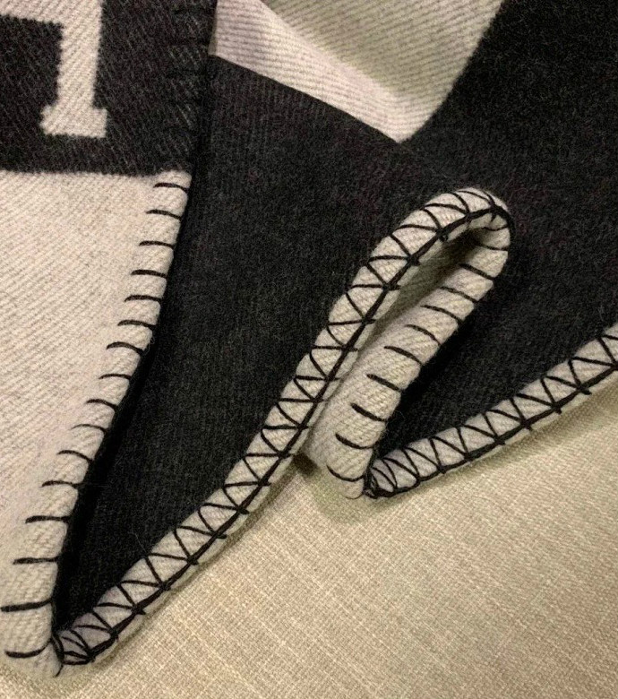 Black Color Thick Home Sofa good quailty camel blanket TOP Selling beige orange red gray navy Big Size 145 175cm Wool
Black Color Thick Home Sofa good quailty camel blanket TOP Selling beige orange red gray navy Big Size 145 175cm Wool