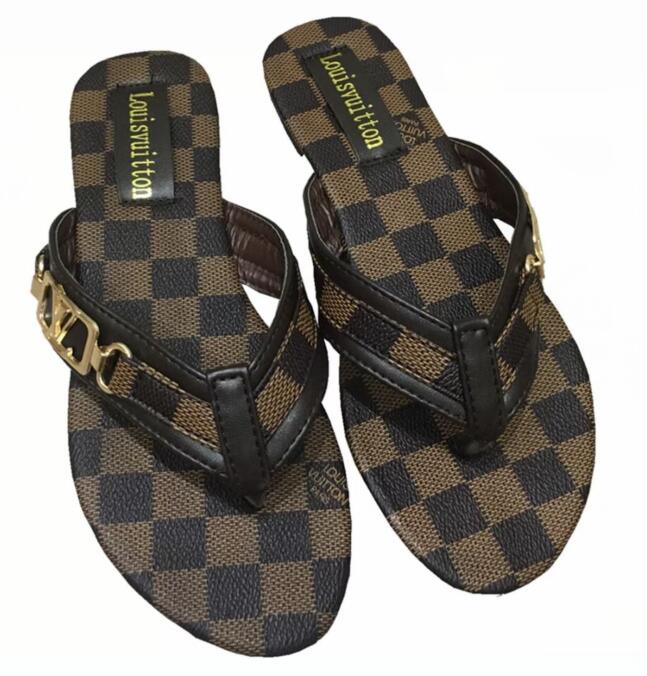 2021 Fashion Women Slide Sandals Ladies Flat Shoes Slip on Sandles Femme Designer Leather Women sneakers trainers outdoor casual shoes 35-42, Black
2021 Fashion Women Slide Sandals Ladies Flat Shoes Slip on Sandles Femme Designer Leather Women sneakers trainers outdoor casual shoes 35-42, Black