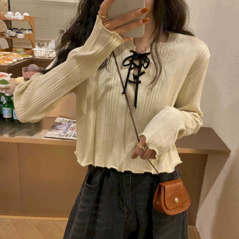 Long-sleeved knitted Blouse women's lace-up drawstring short soft waxy autumn light mature Korean style top female shirt 210526, Black
Long-sleeved knitted Blouse women's lace-up drawstring short soft waxy autumn light mature Korean style top female shirt 210526, Black