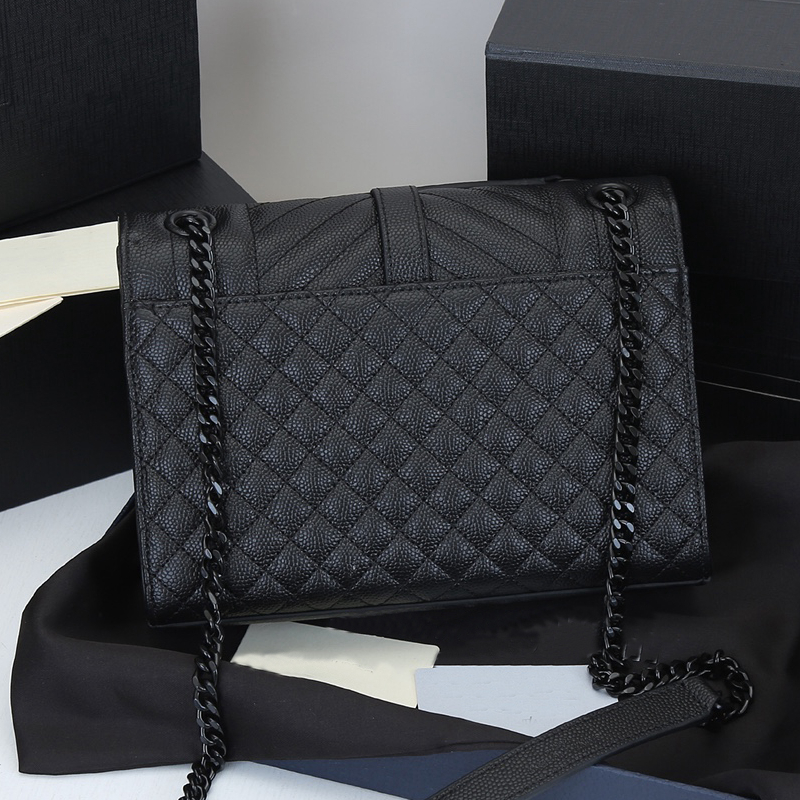 High quality women's leather clamshell bag with a ringer cross pattern classic retro shoulder bag with 24cm chain bag send box 3#A1842, Free delivery box
High quality women's leather clamshell bag with a ringer cross pattern classic retro shoulder bag with 24cm chain bag send box 3#A1842, Free delivery box