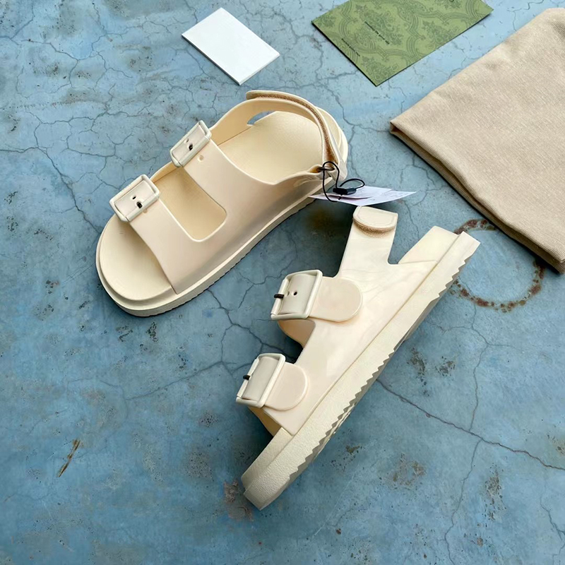 2021 Rubber Platform sandals Designer Women sandal Double Strap With Buckle studs Candy Girls Sweet Summer Beach Slides 35-40 With Box 299, Sock
2021 Rubber Platform sandals Designer Women sandal Double Strap With Buckle studs Candy Girls Sweet Summer Beach Slides 35-40 With Box 299, Sock