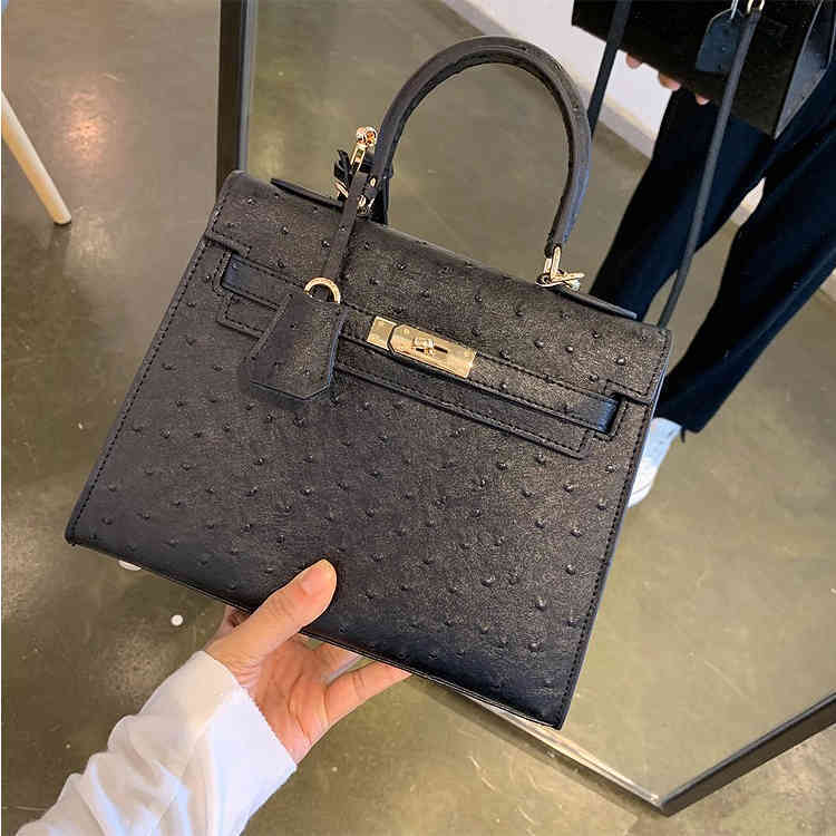 Designer Bag Women 2021 New Fashion Small Women's One Shoulder Messenger Versatile Ins Portable Ostrich Pattern Have Logo Birkin
Designer Bag Women 2021 New Fashion Small Women's One Shoulder Messenger Versatile Ins Portable Ostrich Pattern Have Logo Birkin