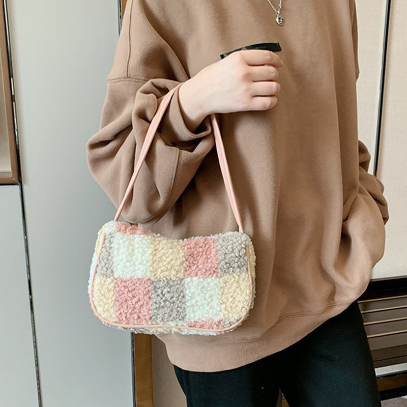 Designer- Winter Plaid Fashion Shoulder Bag Female Handbags Soft Warm Woolen Baguette Bag Ladies Tote Small Bags
Designer- Winter Plaid Fashion Shoulder Bag Female Handbags Soft Warm Woolen Baguette Bag Ladies Tote Small Bags