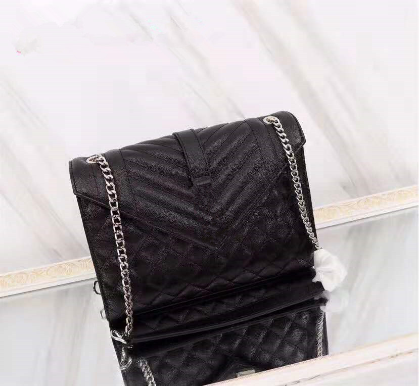 Hot Luxury designer handbag ENVELOPE genuine caviar leather women bag high quality with chain shoulder bag flap bag ladies handbag, Black gold
Hot Luxury designer handbag ENVELOPE genuine caviar leather women bag high quality with chain shoulder bag flap bag ladies handbag, Black gold