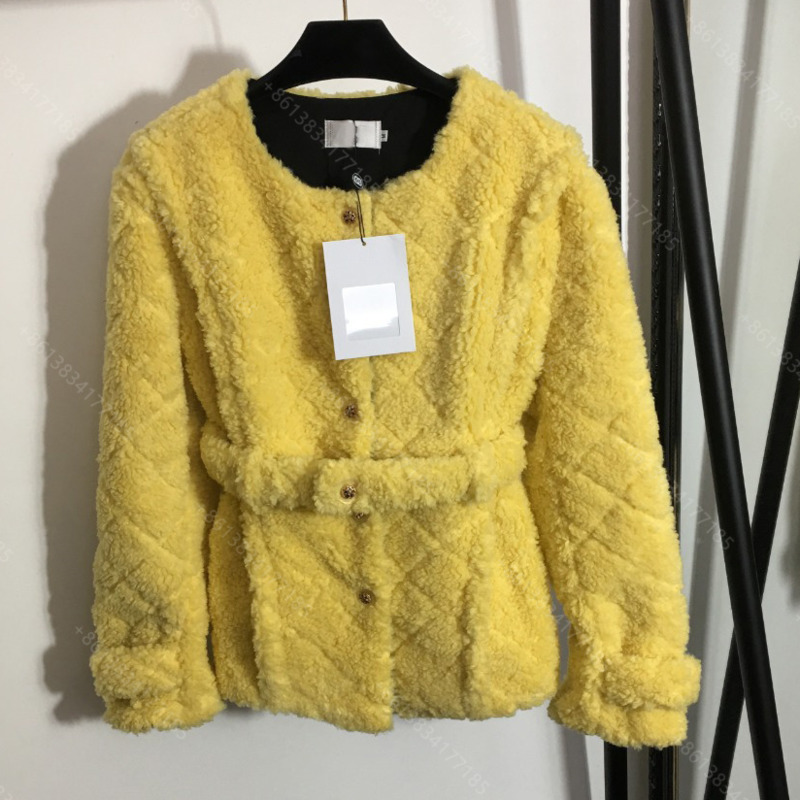 Winter cc women designer clothes mohair jacket coat waist belt waist lamb wool coat ladies clothes super warm female tops two colors -L wholesale cc1
Winter cc women designer clothes mohair jacket coat waist belt waist lamb wool coat ladies clothes super warm female tops two colors -L wholesale cc1