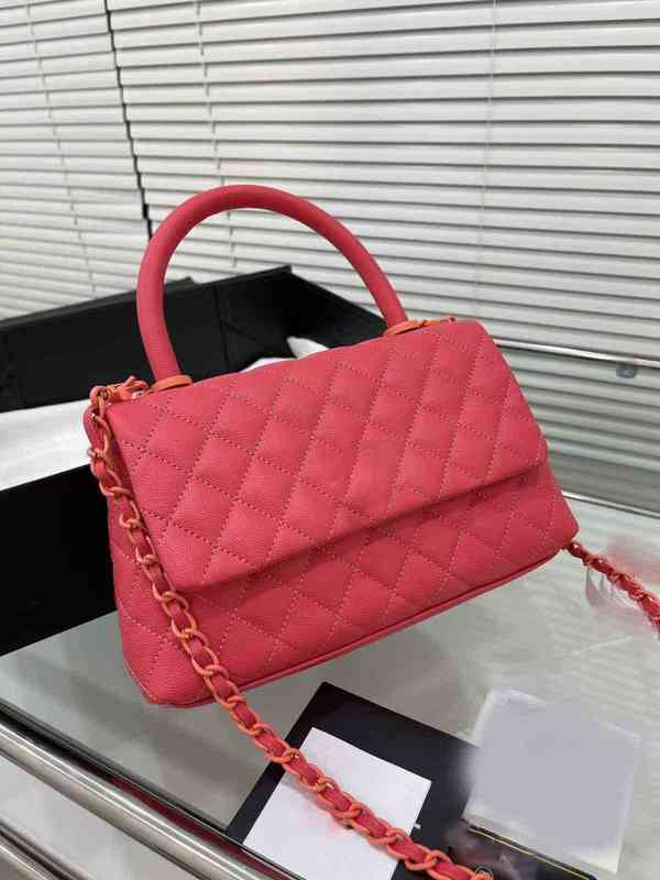 Shoulder Bags Women Handbag Mini Handle Chain Messenger Elegance Crossbody Fashion Shopping Classic Designer Leather Female Wallet 1102, Black 
Shoulder Bags Women Handbag Mini Handle Chain Messenger Elegance Crossbody Fashion Shopping Classic Designer Leather Female Wallet 1102, Black