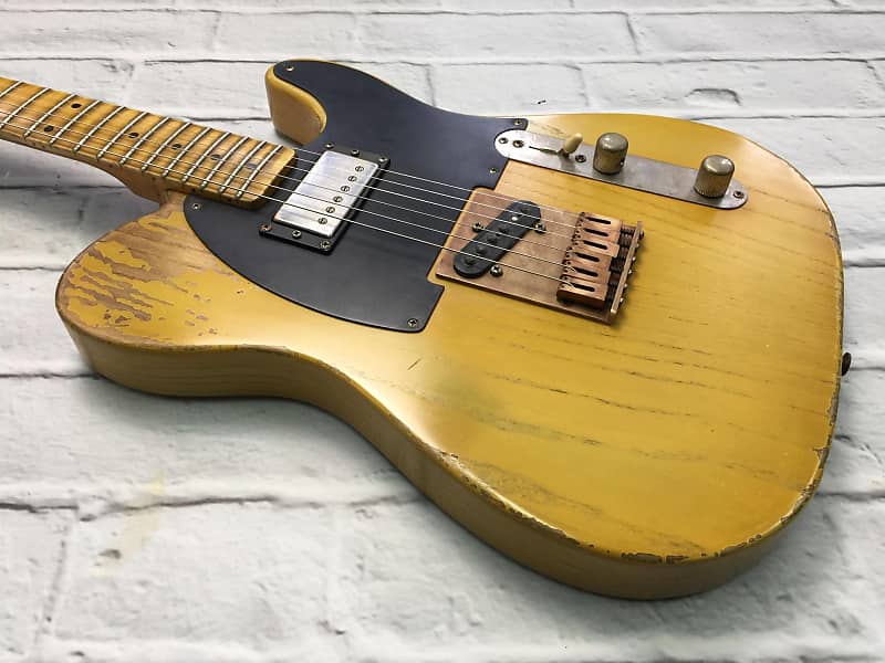 Road Worn Heavy Relic Keith Richards Micawber Cream Tele Electric Guitar Ash Body, C-shape Maple Neck, Vintage Brass saddles, Neck humbucker Pickup
Road Worn Heavy Relic Keith Richards Micawber Cream Tele Electric Guitar Ash Body, C-shape Maple Neck, Vintage Brass saddles, Neck humbucker Pickup