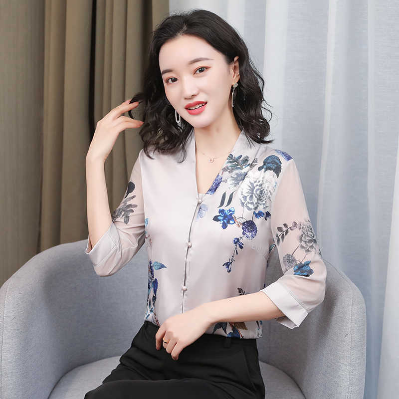 Korean Fashion Silk Women Shirts Office Lady Satin Mesh Short Sleeve Womens Tops and Blouses Plus Size XXXL Blusas Largas 210531