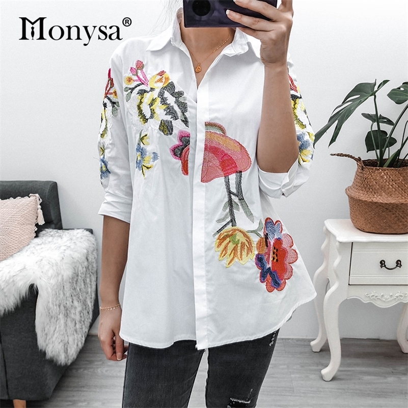 Plus Size Tops Women New Arrival Summer Half Sleeve Floral Embroidery Blouses Ladies Loose Casual Long Shirt White Blue 210225