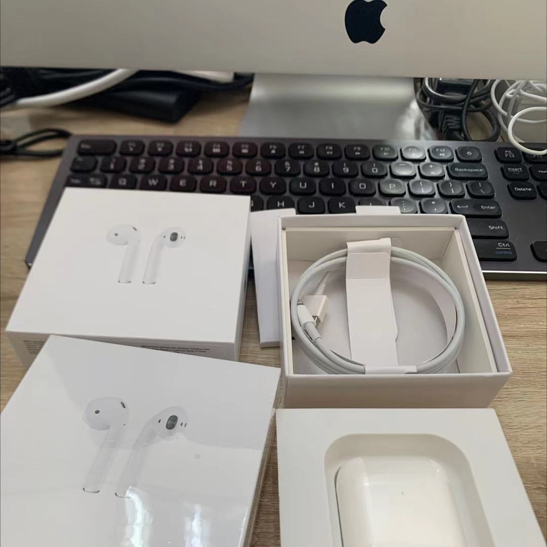 2021 Top Air Gen AirPods Pro 3 AirPods 2 bag H1 Chip Transparency Metal Hinge Wireless Charging Bluetooth Headphones pk Pods 2
2021 Top Air Gen AirPods Pro 3 AirPods 2 bag H1 Chip Transparency Metal Hinge Wireless Charging Bluetooth Headphones pk Pods 2