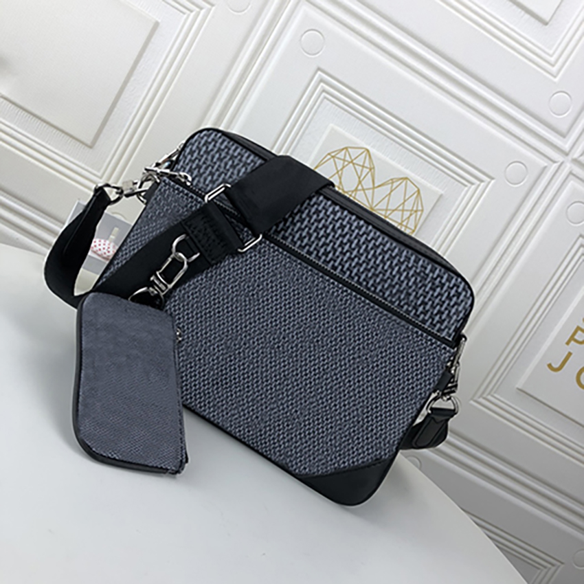 Men's Luxurys Designers Bags men triad 3 piece satchel Messenger small postman bag slanting suitable for the fashionable choice of daily life 0017, As shown in picture
Men's Luxurys Designers Bags men triad 3 piece satchel Messenger small postman bag slanting suitable for the fashionable choice of daily life 0017, As shown in picture