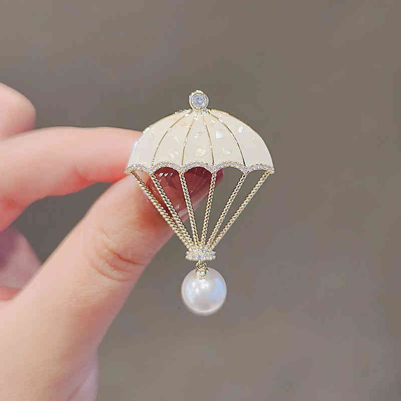 2021 Design Parachute Brooch Female Personality Pin Collar Sweater Suit Accessories Anti Light Fixing Buckle