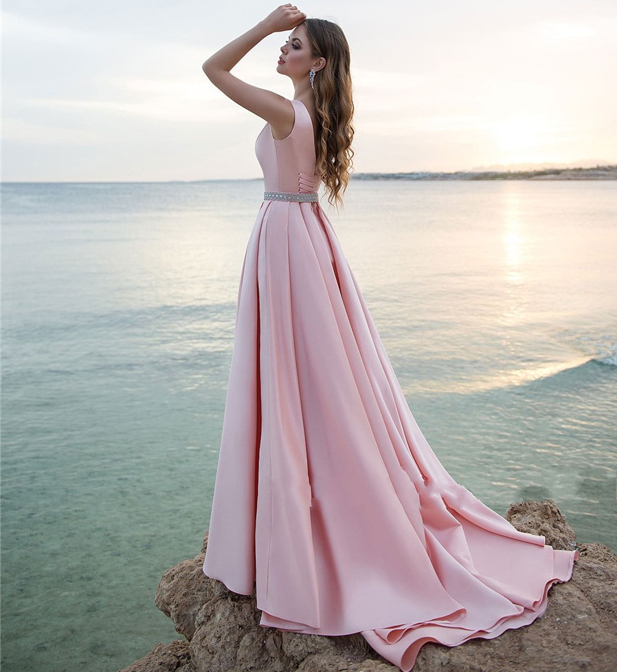 New Sleeveless Pink Matte Satin Beach Wedding Dress Beading Sash Simple Style Bridal Gown vestido de noiva curto robe mariee 2022