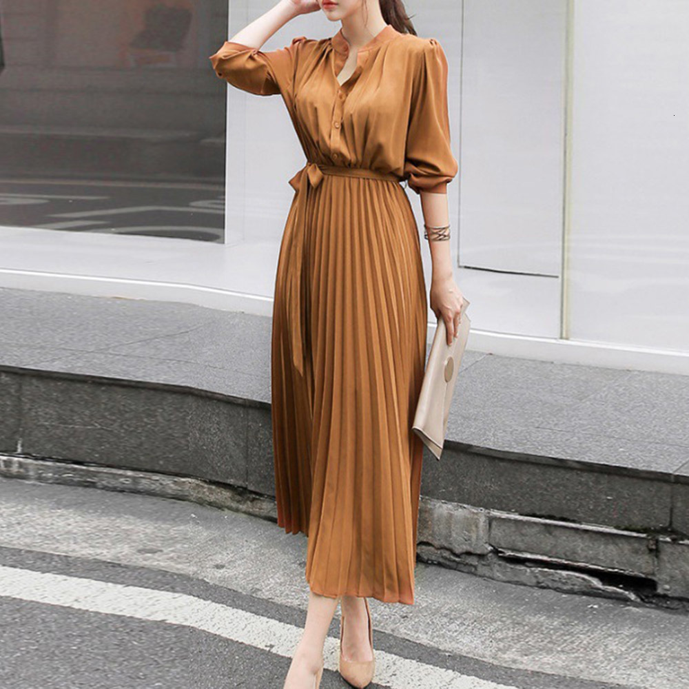 2021 New Version of Japanese Spring Fashion Temperament Chiffon Pleated Stand Collar Long Sleeve Woman 1id3, Brown
2021 New Version of Japanese Spring Fashion Temperament Chiffon Pleated Stand Collar Long Sleeve Woman 1id3, Brown