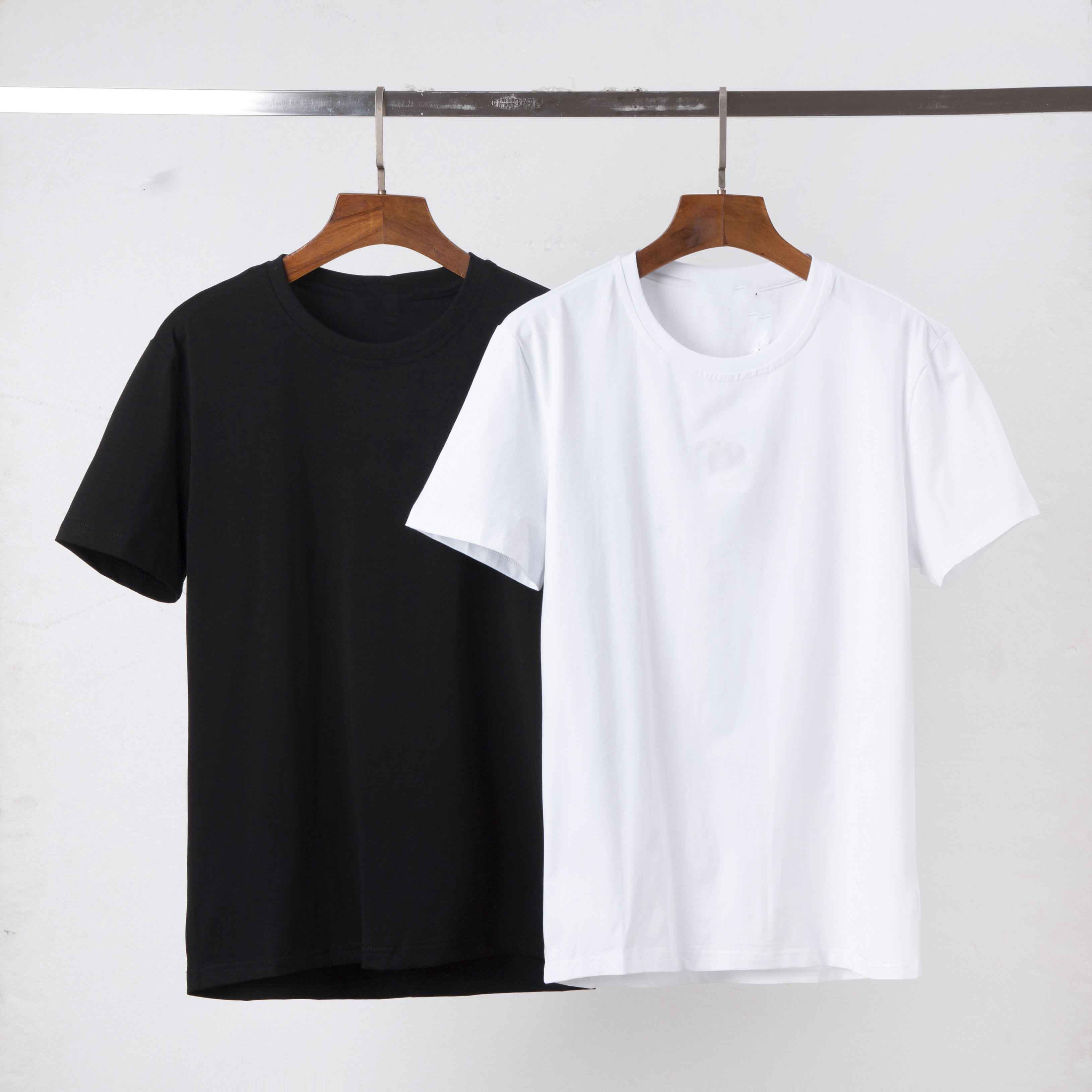 new Summer fashion Designer T Shirts For Men Tops Luxury Letter Embroidery Mens Women Clothing Short Sleeved shirt womens Tee, White
new Summer fashion Designer T Shirts For Men Tops Luxury Letter Embroidery Mens Women Clothing Short Sleeved shirt womens Tee, White