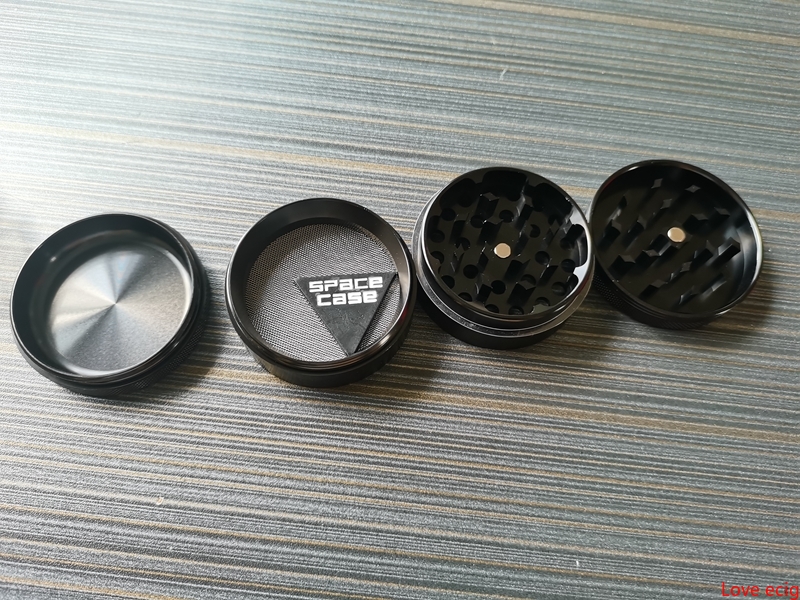 In Stock Space Case Herb Grinder 55mm Spacecase Cigarette Tobacco 4 Layer Parts Aluminum Alloy Metal Black Grinders Smoking with Pollen Keef Scrapers
In Stock Space Case Herb Grinder 55mm Spacecase Cigarette Tobacco 4 Layer Parts Aluminum Alloy Metal Black Grinders Smoking with Pollen Keef Scrapers