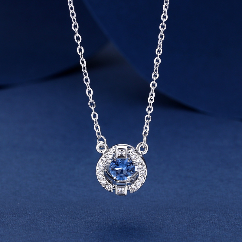 2021 mini smart female swarovski crystal necklace beating heart fashion luxury gift, Silver
2021 mini smart female swarovski crystal necklace beating heart fashion luxury gift, Silver