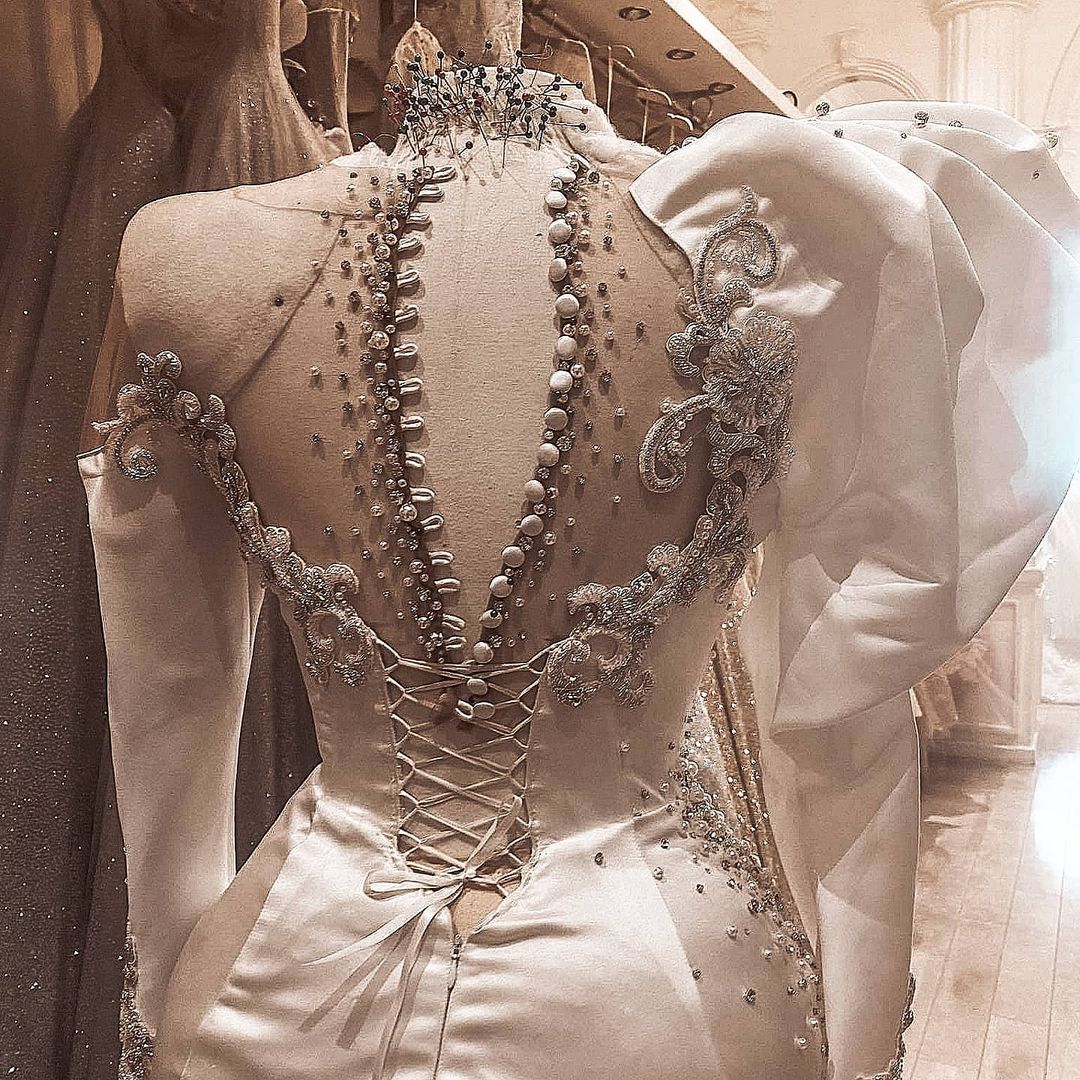 2021 Plus Size Arabic Aso Ebi Luxurious Mermaid Sexy Wedding Dresses Crystals Tiers Bridal Dresses Sheer Neck Wedding Gowns ZJ022