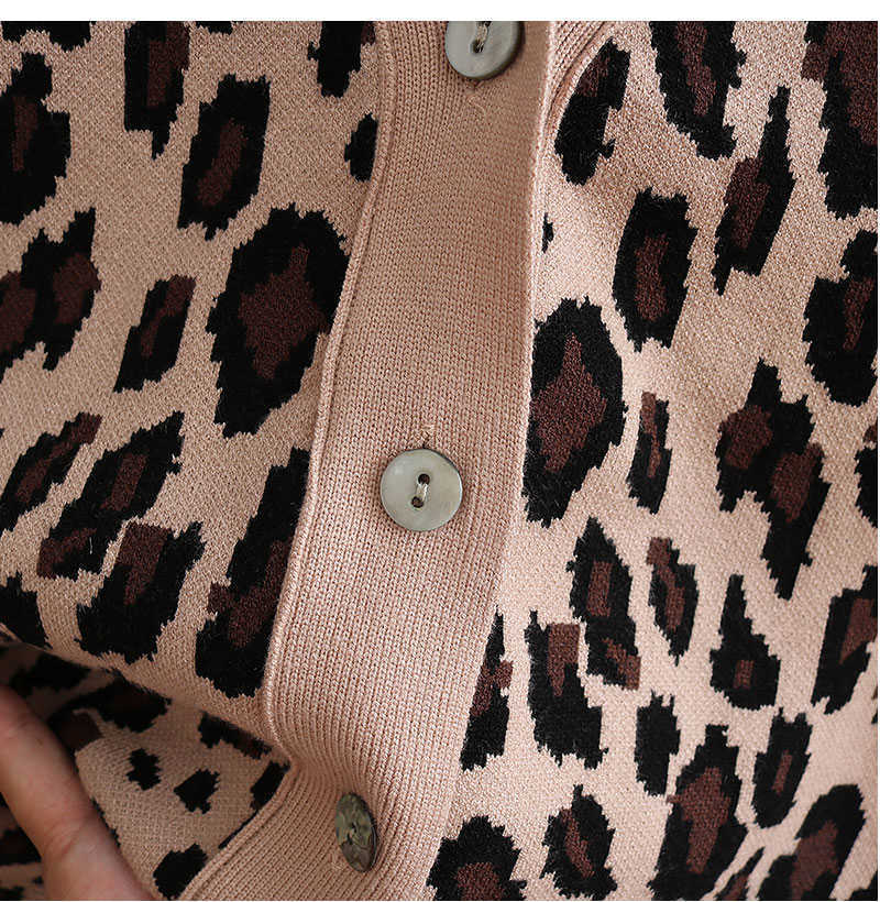 Spring Autumn Vintage Leopard Print Women Knitted Sweater V-Neck Buttons Short Cardigan Casual Female Ladies Outwear C-202 210914