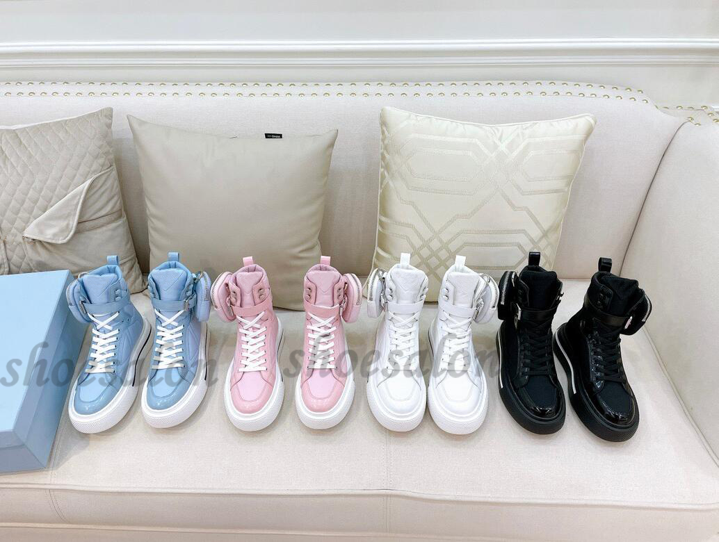 2021 Design luxurys macro Women Wheel Re Nylon boots Shoes high top sneakers Triple Black White Flat Fashion womens Cloth Lace-up Platform T
2021 Design luxurys macro Women Wheel Re Nylon boots Shoes high top sneakers Triple Black White Flat Fashion womens Cloth Lace-up Platform T
