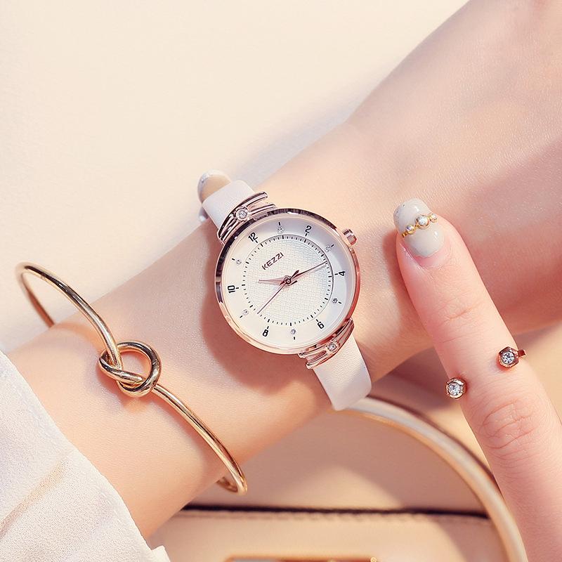Wristwatches KEZZI Brand Simple Women Leather Watches Fashion Crystal Small Quartz Watch Ladies Waterproof Wristwatch For, 6822-6
Wristwatches KEZZI Brand Simple Women Leather Watches Fashion Crystal Small Quartz Watch Ladies Waterproof Wristwatch For, 6822-6