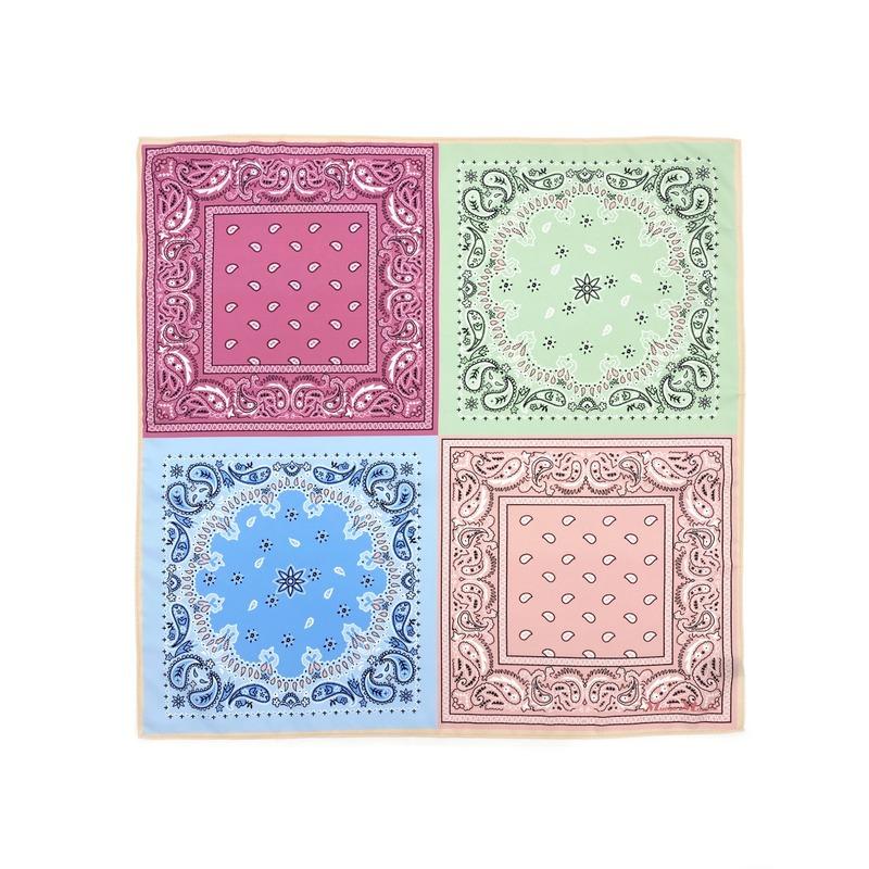 Scarves Small Scarf Four Color Matching Personality Square Ladies Decorative Printed Scarf.
Scarves Small Scarf Four Color Matching Personality Square Ladies Decorative Printed Scarf.