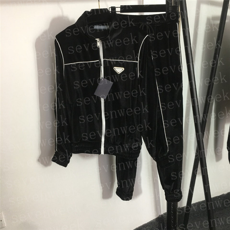 Designers Letter Womens Velvet Tracksuits Jackets Set Fashion Casual Long Sleeve Sports Suit Two Piece For Female, Red
Designers Letter Womens Velvet Tracksuits Jackets Set Fashion Casual Long Sleeve Sports Suit Two Piece For Female, Red