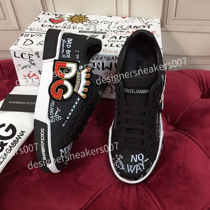 2021 Luxurys Designer boots Ace Shoes Men Women Sneakers Bee Chaussures Leather Trainers Embroidery Stripes Sneaker Walking Sports Shoe size 35-45, 04
2021 Luxurys Designer boots Ace Shoes Men Women Sneakers Bee Chaussures Leather Trainers Embroidery Stripes Sneaker Walking Sports Shoe size 35-45, 04
