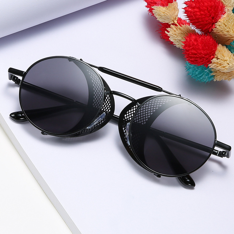 2021 New Steampunk Sunglasses Men and Women Fashion Street Decoration Protect Cool Metal Eyewear Party Shades Gift Gafas De Sol Rq18
2021 New Steampunk Sunglasses Men and Women Fashion Street Decoration Protect Cool Metal Eyewear Party Shades Gift Gafas De Sol Rq18