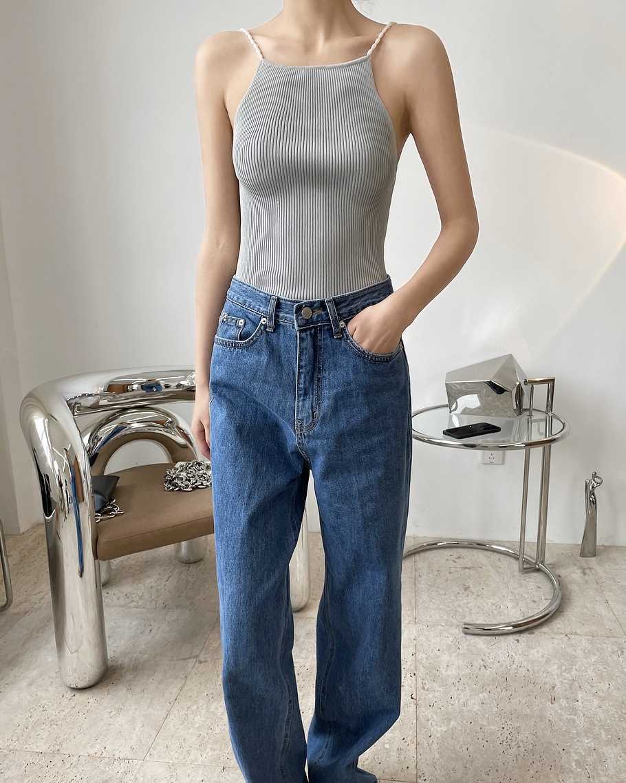 spring woman beautiful pretty top with pearls 210625