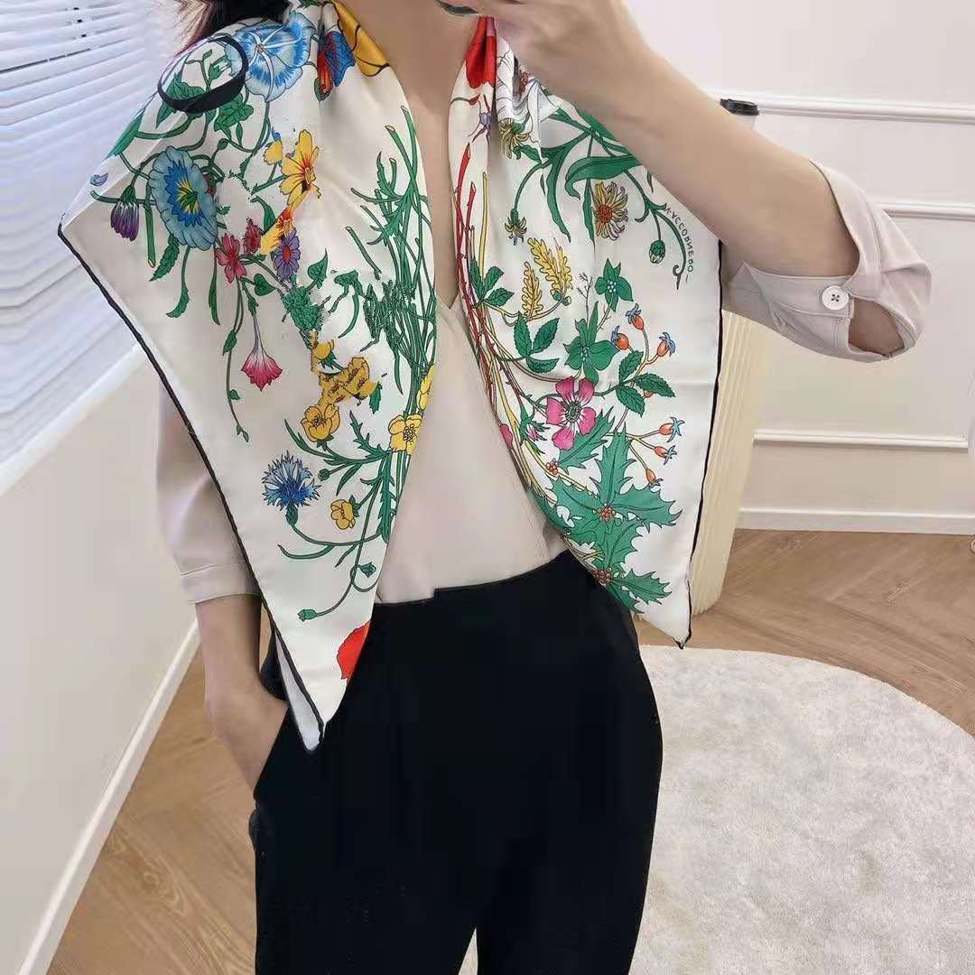 Top quality Wholesale-The famous style design 100% silk square scarves of woman solid colors soft fashion Shawl elegant women's flowers scarf
Top quality Wholesale-The famous style design 100% silk square scarves of woman solid colors soft fashion Shawl elegant women's flowers scarf