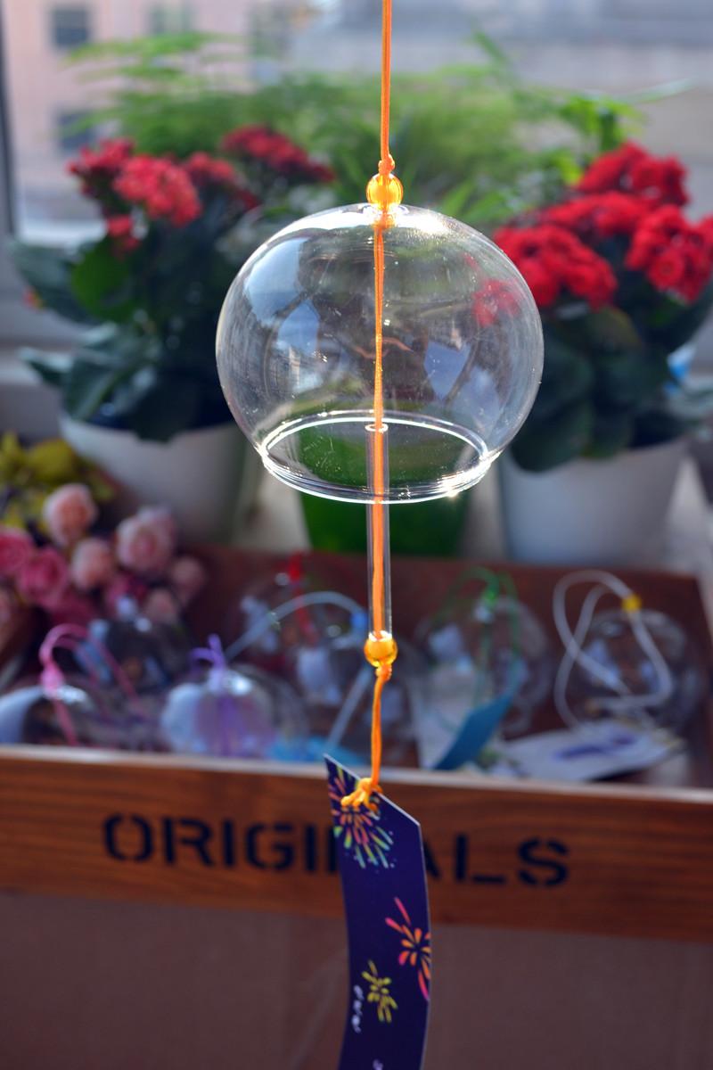 In 2021 the latest transparent wind chimes glass bells, wind chimes home decor wall hanging windchimes
In 2021 the latest transparent wind chimes glass bells, wind chimes home decor wall hanging windchimes