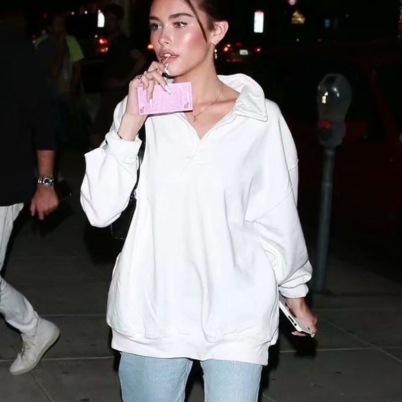 2021 Solid White Vintage Polo Collar Women Oversized Sweatshirt Loose Casual Pullovers Autumn New Simple Fashion Girls Streetwear Li3e
2021 Solid White Vintage Polo Collar Women Oversized Sweatshirt Loose Casual Pullovers Autumn New Simple Fashion Girls Streetwear Li3e