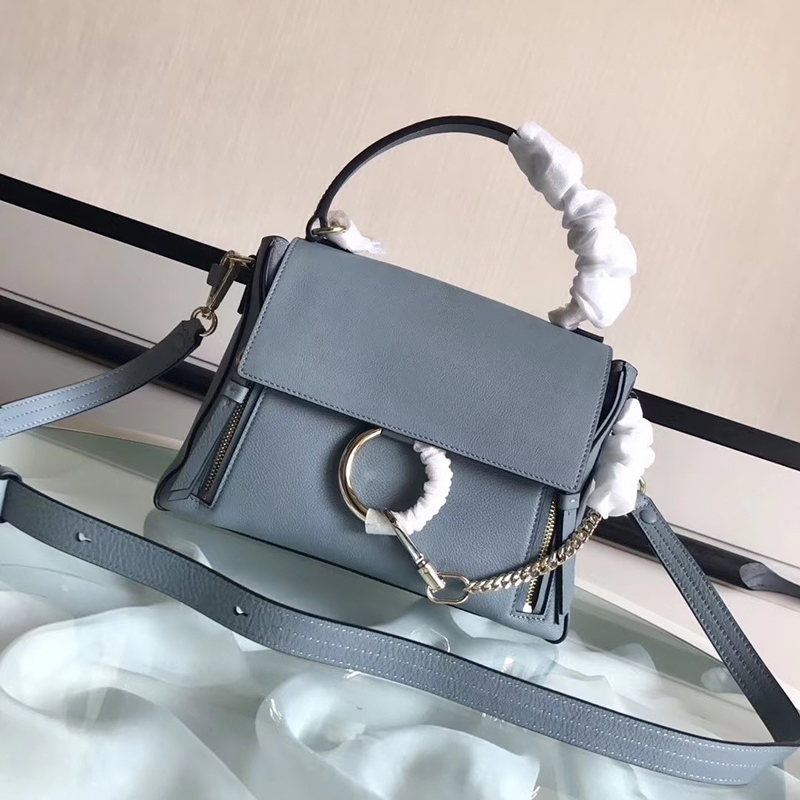 New Autumn/Winter Bag with Smog Blue Spot Elegant Bag 226411 The most popular celebrity bag fashion Perfectly fine Concise and easy
New Autumn/Winter Bag with Smog Blue Spot Elegant Bag 226411 The most popular celebrity bag fashion Perfectly fine Concise and easy