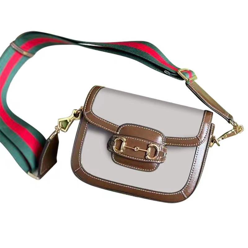 2022 fashion high quality ladies handbag saddle bag classic luxury designer shoulder messenger bag s outdoor shopping composite PU leather tote, Split
2022 fashion high quality ladies handbag saddle bag classic luxury designer shoulder messenger bag s outdoor shopping composite PU leather tote, Split
