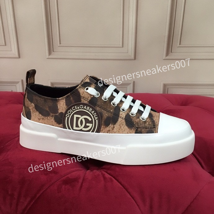 Top Quality boots Designer Race Runner Sneaker Shoes,Mens womens Casual Flats For Couple Mesh Breathable Sports Wholesale Outdoor Trainers EU35-45, 15
Top Quality boots Designer Race Runner Sneaker Shoes,Mens womens Casual Flats For Couple Mesh Breathable Sports Wholesale Outdoor Trainers EU35-45, 15