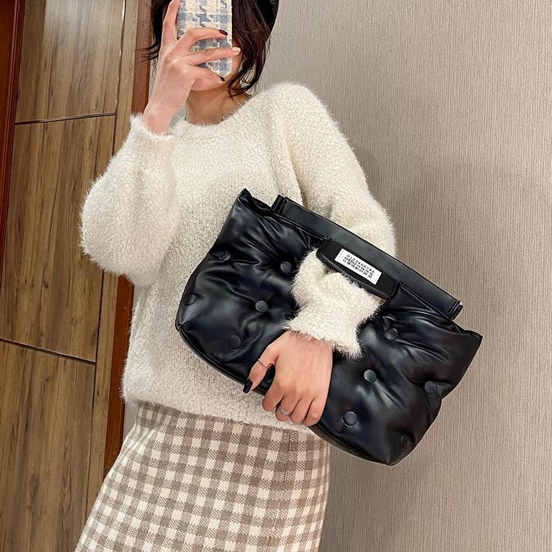 Cross Body Clouds Space Cotton Day Clutches Quality Bubble Down Shoulder Crossbody Bags For Women Pluffy Leather Women's Pillow Handbags, Black
Cross Body Clouds Space Cotton Day Clutches Quality Bubble Down Shoulder Crossbody Bags For Women Pluffy Leather Women's Pillow Handbags, Black