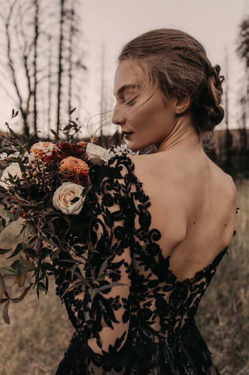 Gothic Full Black Long Wedding Dresses A Line Long Sleeves V Neck Court Train Vintage Bridal Gowns 2021 Plus Size Wedding Wear Dress