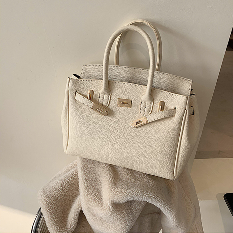 2021 Women Designer top bags Womens Purse Tote handbags Fashion Style Luxury bag Pu Leather High Quality handbag wholesale, White
2021 Women Designer top bags Womens Purse Tote handbags Fashion Style Luxury bag Pu Leather High Quality handbag wholesale, White