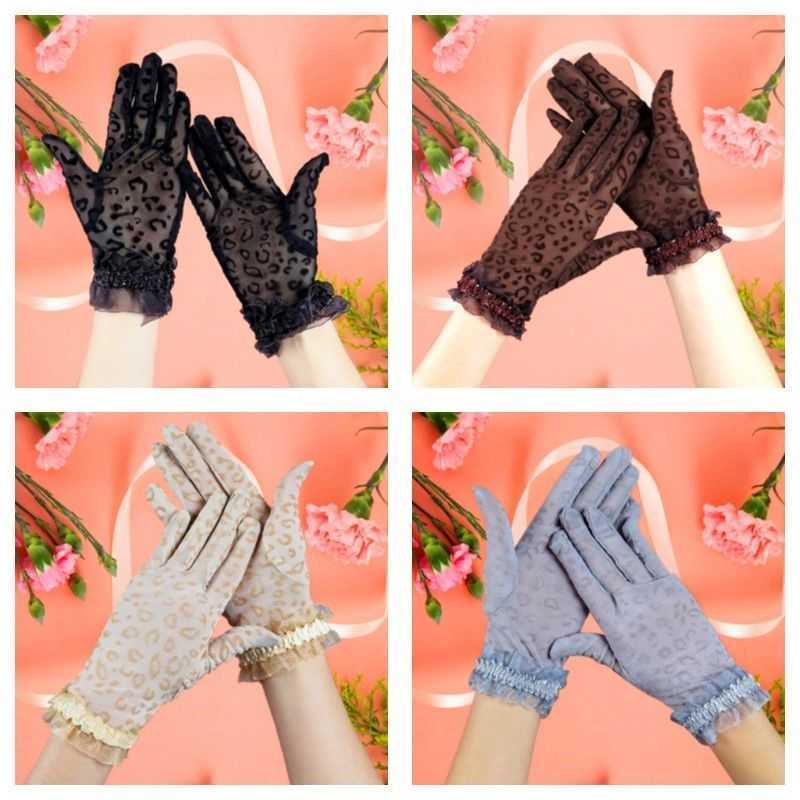 Fashion Sexy Leopard Women Lace Gloves Sunscreen UV-Proof Driving Gloves Ladies Mesh Short Thin Tulle Gloves Guantes Para Boda Y0827
Fashion Sexy Leopard Women Lace Gloves Sunscreen UV-Proof Driving Gloves Ladies Mesh Short Thin Tulle Gloves Guantes Para Boda Y0827