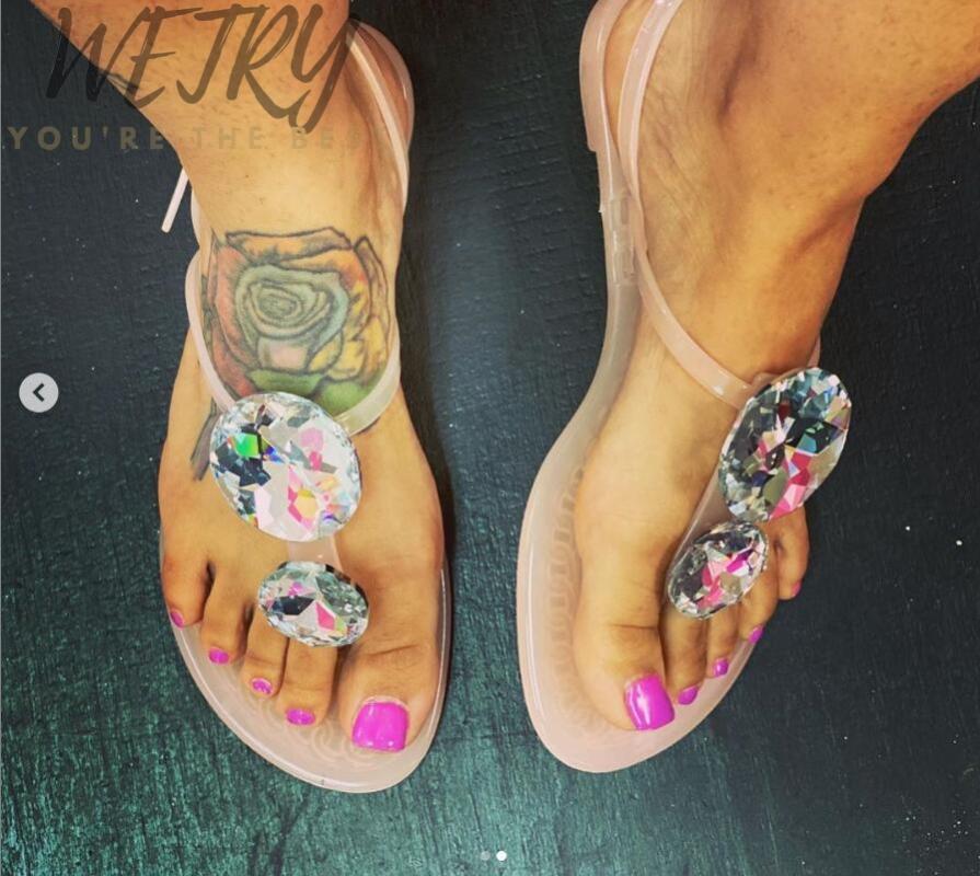 Women Summer Sandals Bling Slippers Women Slides Flip Flops Flats Sandals Jelly Shoes Outdoor Beach Ladies Slides Plus Size