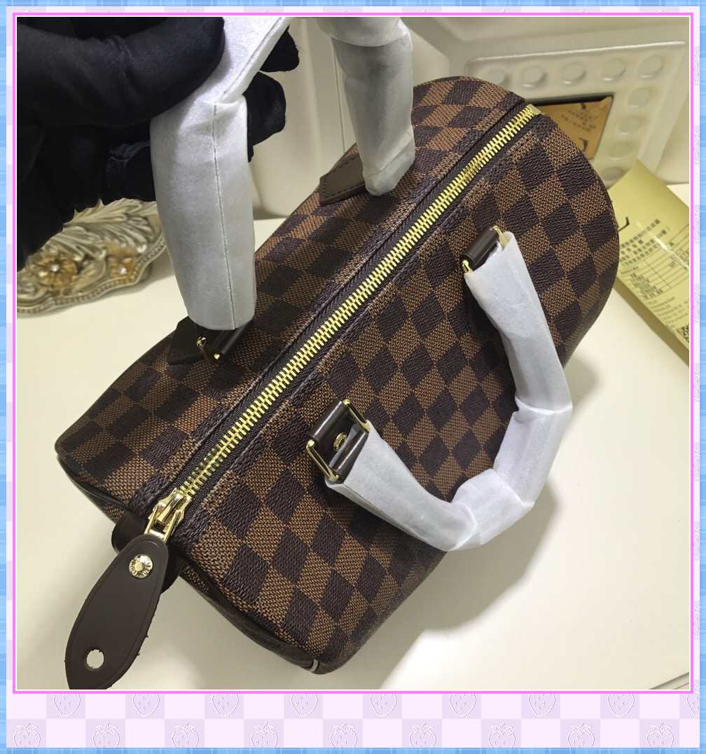 Womens Fashion luxurys designers bags Shoulder Lady Totes purse handbags crossbody backpack shoulder bag LV LOUIS VITTON 66
Womens Fashion luxurys designers bags Shoulder Lady Totes purse handbags crossbody backpack shoulder bag LV LOUIS VITTON 66