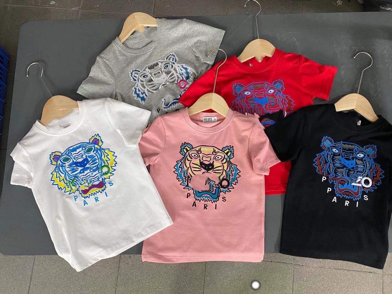 designer baby kids clothing2021 Summer Short Sleeve T-Shirt fashion boys and girls half sleeve T-shirt short T children's roun, White
designer baby kids clothing2021 Summer Short Sleeve T-Shirt fashion boys and girls half sleeve T-shirt short T children's roun, White