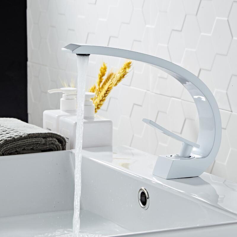 2021 New Black Sink Mixer Tap Brass White Wash Basin Faucet Handle Single Hole Crane for Bathroom 10 Colors Ipk0
2021 New Black Sink Mixer Tap Brass White Wash Basin Faucet Handle Single Hole Crane for Bathroom 10 Colors Ipk0