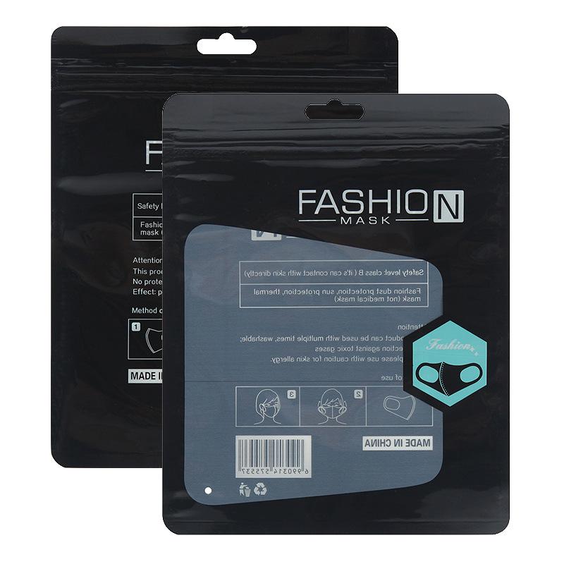 Fashion Black Mask Bag Ziplock Bag Fashion Classic Retail Ziplock Bags For Mask With English Description15x19CM
Fashion Black Mask Bag Ziplock Bag Fashion Classic Retail Ziplock Bags For Mask With English Description15x19CM