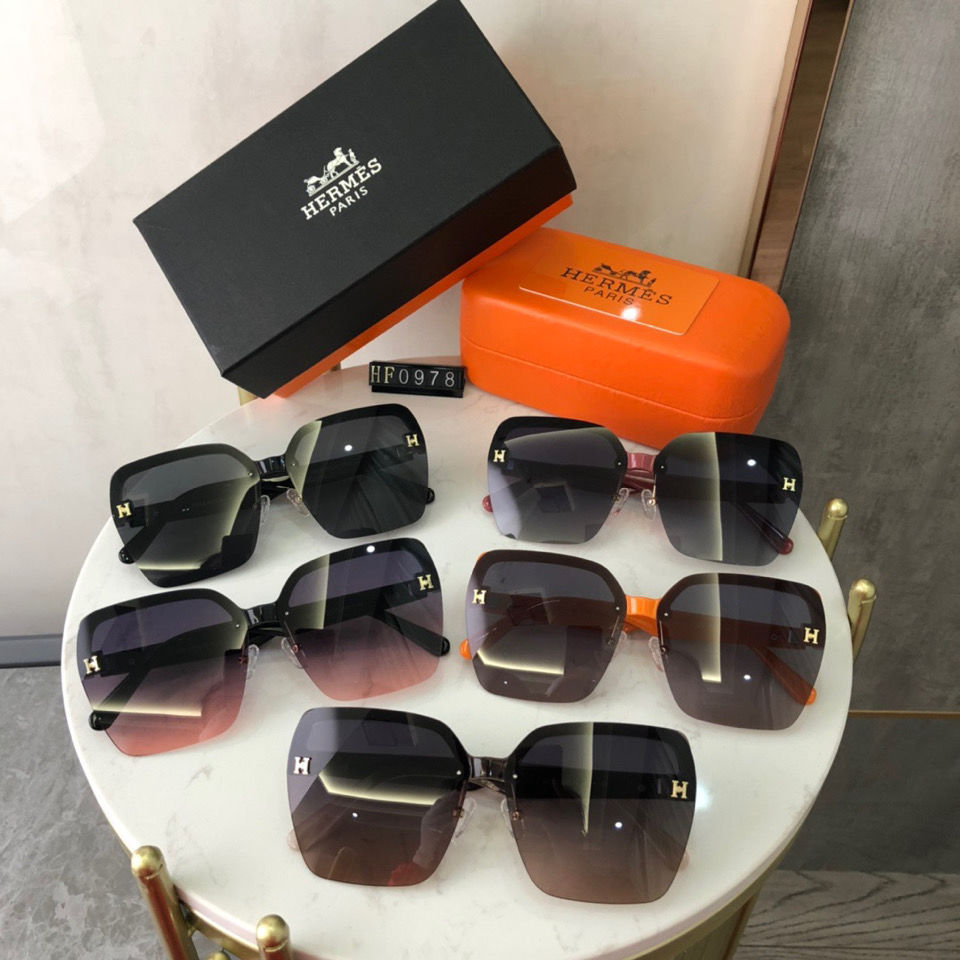 AAAAA 1:1 Dupe HERMES High quality Brand Designer Women's Sunglasses Half Frame UV Protection Outdoor Glasses
AAAAA 1:1 Dupe HERMES High quality Brand Designer Women's Sunglasses Half Frame UV Protection Outdoor Glasses