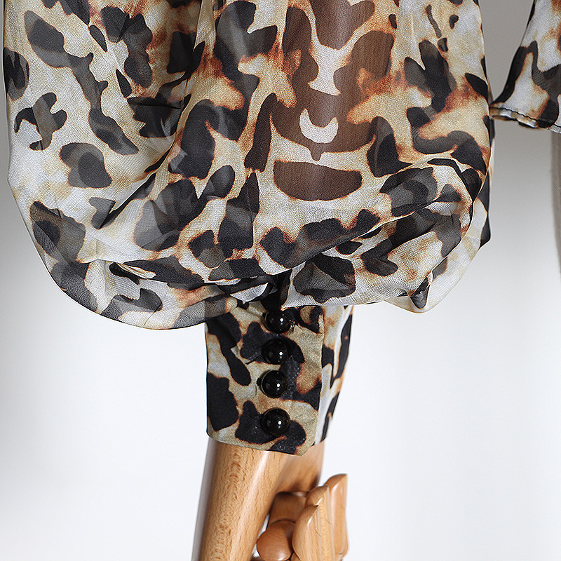 TWOTWINSTYLE Bowknot Perspective Shirt For Women O Neck Lantern Long Sleeve Chiffon Blouse Female Spring Fashion New 210225