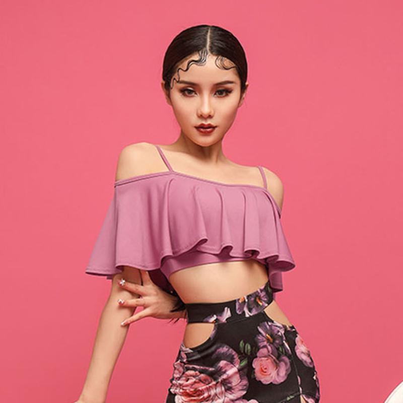 Stage Wear 2021 L1164 Short Lotus Bust Design Latin Dance Tops Women Performance Modern Dancing Latino Dancewear, Black;red
Stage Wear 2021 L1164 Short Lotus Bust Design Latin Dance Tops Women Performance Modern Dancing Latino Dancewear, Black;red