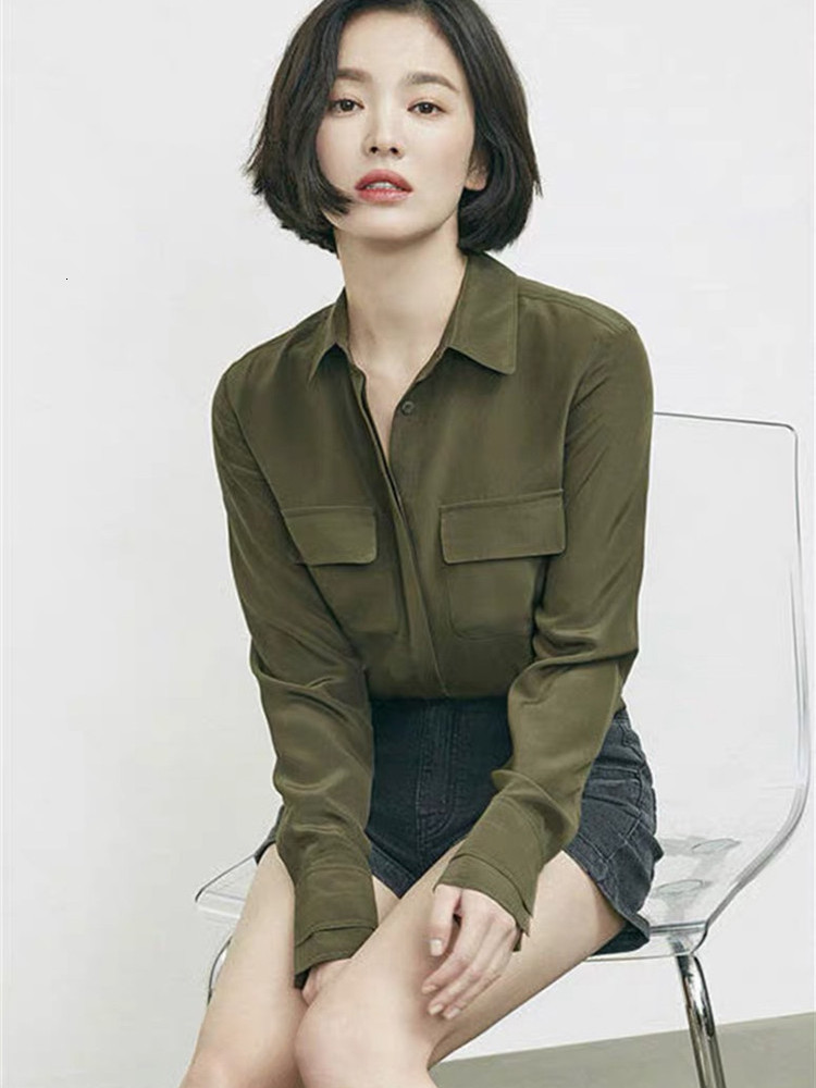 2021 New Camisas Femininas 18mm Seda 100% Primavera Outono Novo Verde Do Exrcito Bolsos Duplos Design Blusa Mulher Roupas Superiores Dqzd, Black
2021 New Camisas Femininas 18mm Seda 100% Primavera Outono Novo Verde Do Exrcito Bolsos Duplos Design Blusa Mulher Roupas Superiores Dqzd, Black